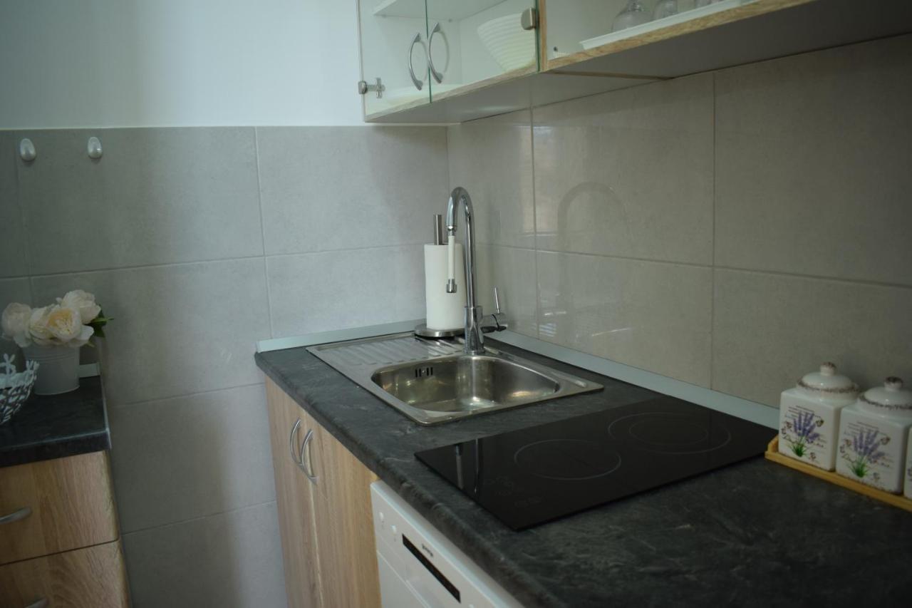 Optimist Makarska Town Center Apartment Exterior photo